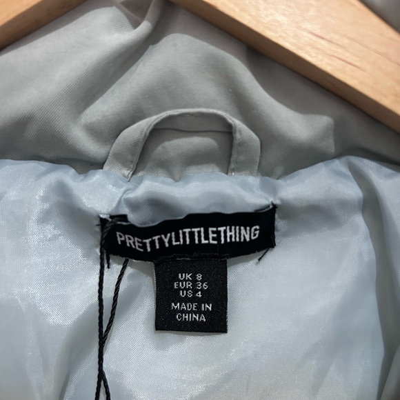 PrettyLittleThing Grey Cropped Peach Skin Bubble Puffer Jacket Women Size 4 NWT - Picture 6 of 8